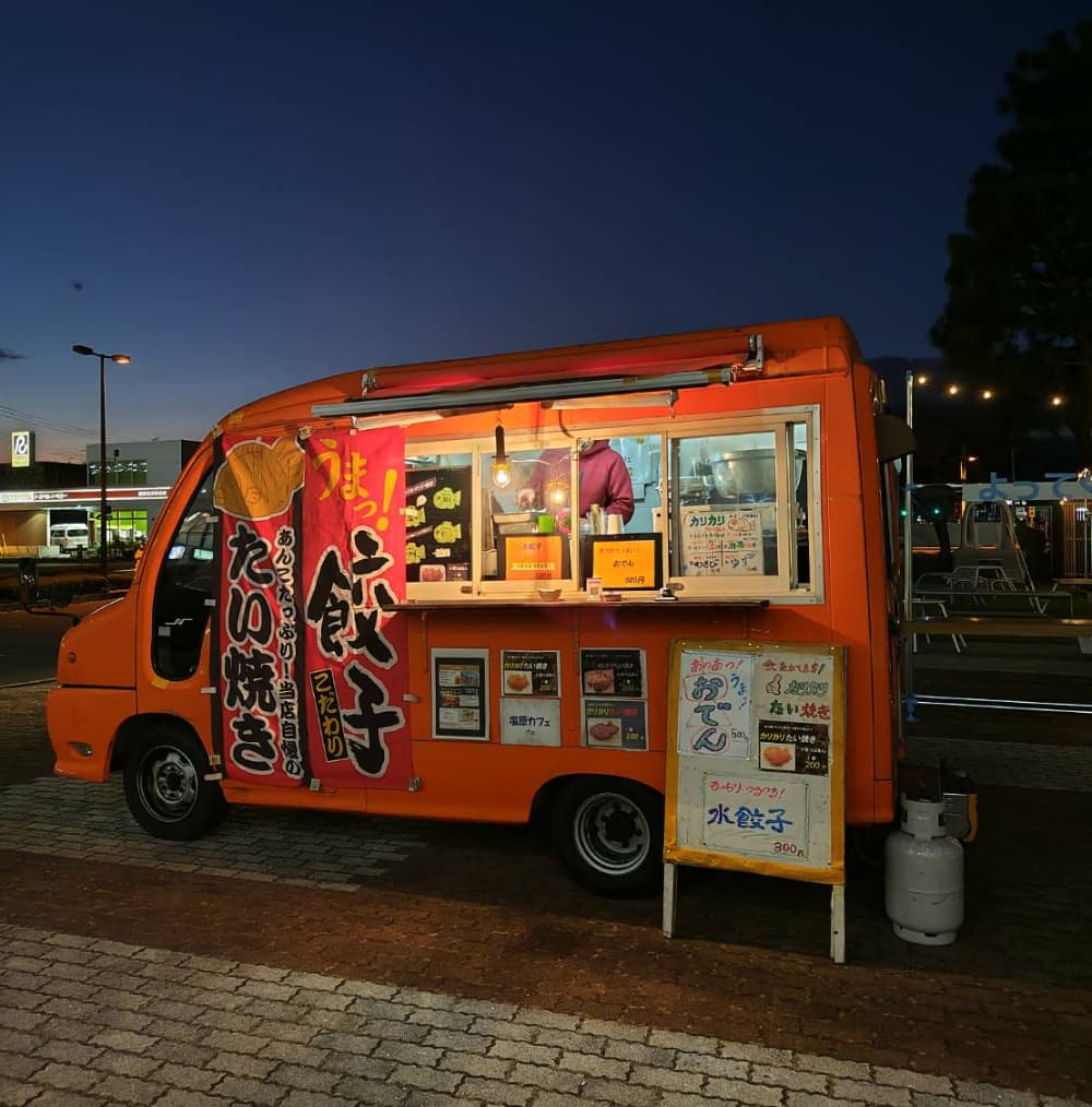 キッチンカー『塩原カフェ』の外観の写真