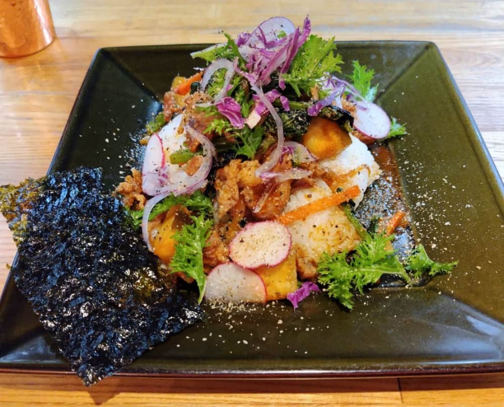 西那須野駅から徒歩3分にあるダイニングバー「UNOYA KITCHEN」で食べた『ウノポーク焼肉ライス』の写真