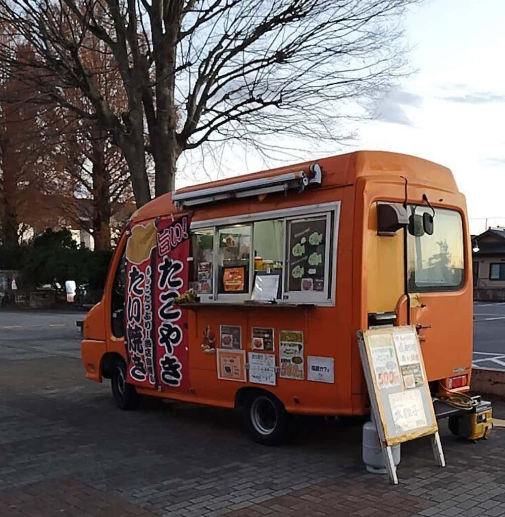 西那須野庁舎前広場に出店中の「塩原カフェ」の写真