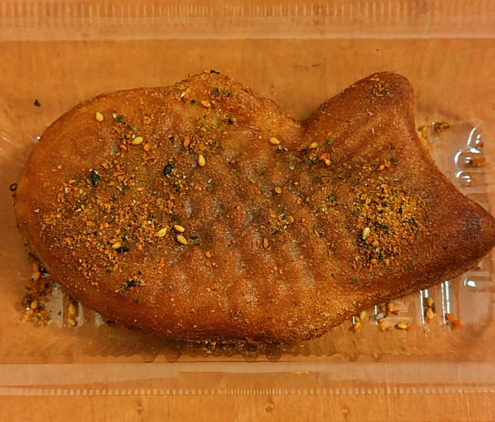 キッチンカー「塩原カフェ」で購入した「カリカリたい焼き(カレー塩味)」の写真