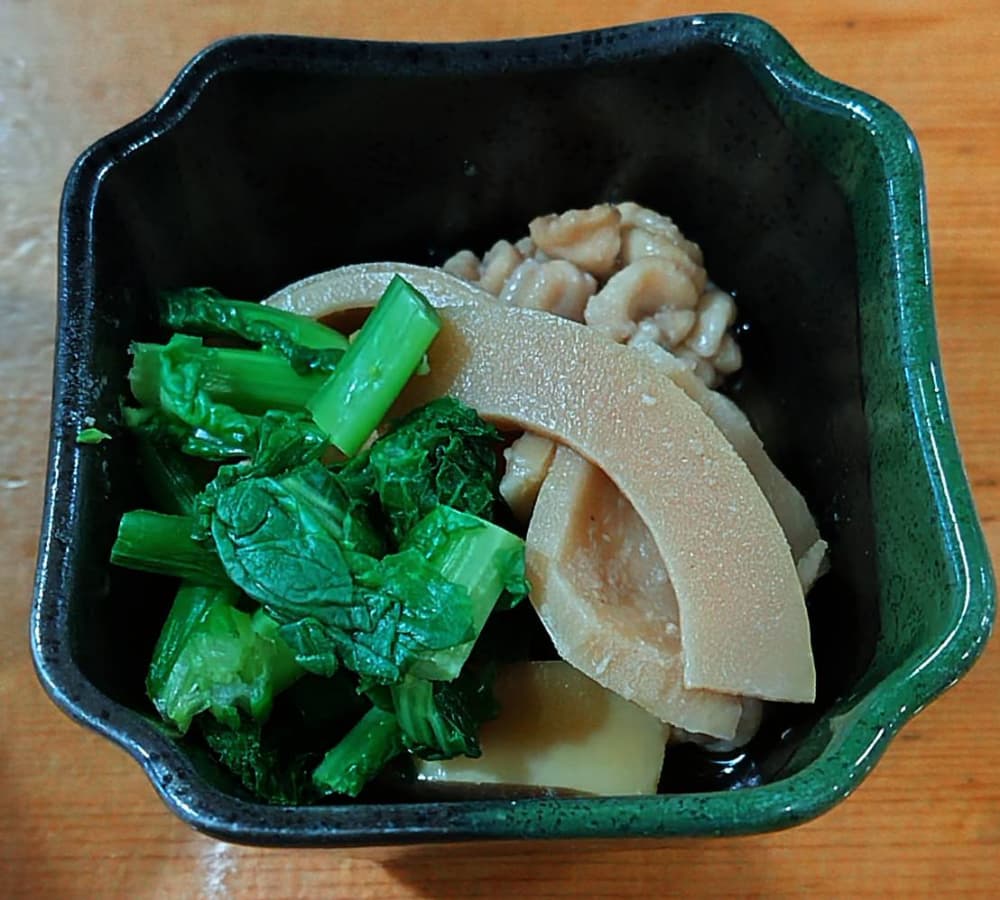 池寿しのランチで付いてくる煮物の小鉢