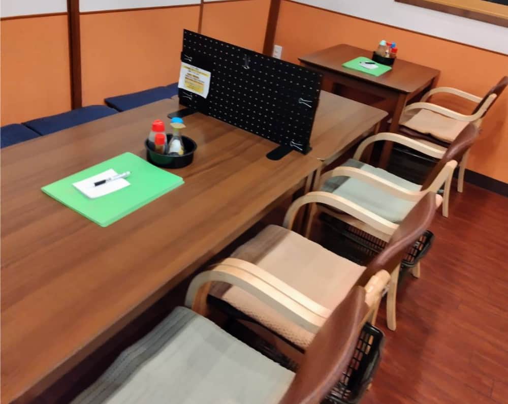 西那須野駅近くの居酒屋「小松食堂」の店内の様子の写真2