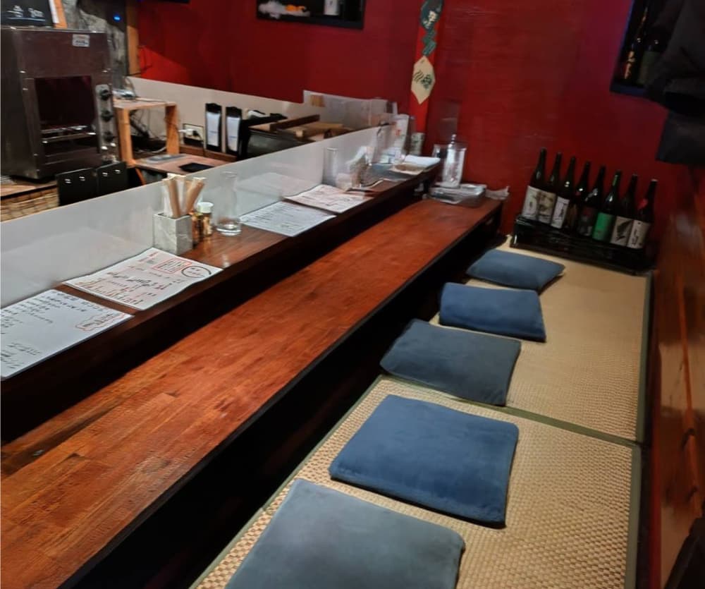 那須塩原駅近くの居酒屋【酒処たかはし】の店内の様子の写真