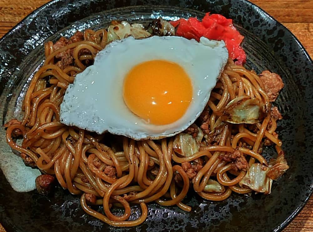 居酒屋【酒処たかはし】で注文した「横手やきそば」の写真