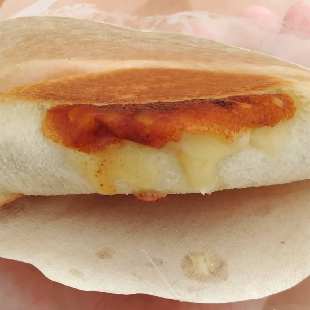 「みそぽてっとサンド」の「チーズ増し」の写真