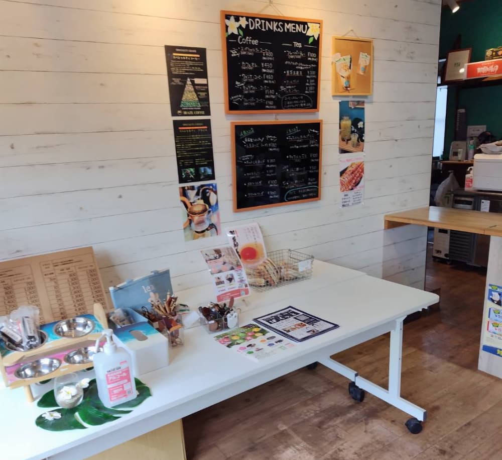 西那須野駅近くにあるフルーツサンド専門店「lea momona」の内装写真2