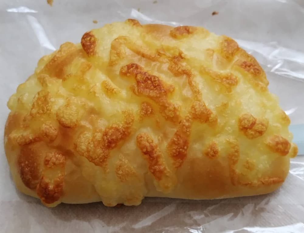 パン屋「malco」で購入した「からしマヨ」の写真