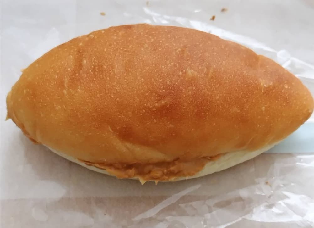 パン屋「malco」で購入した「きなこっぺ」の写真