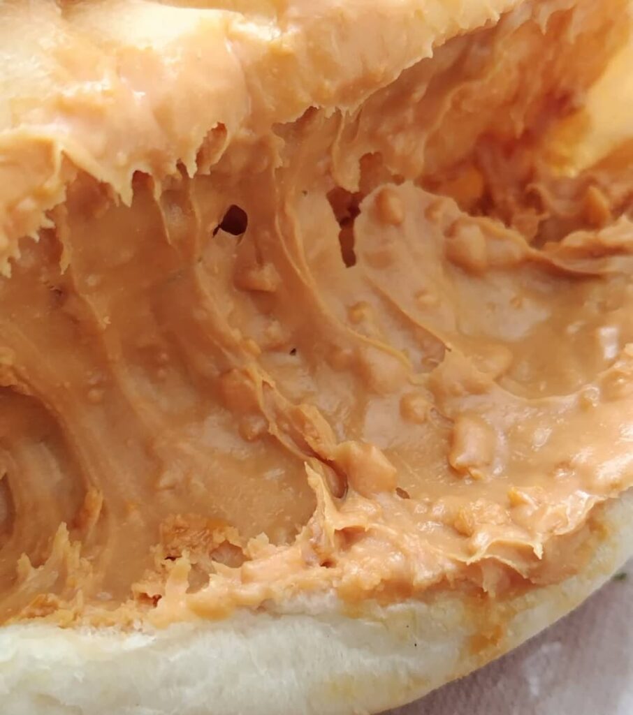 パン屋「malco」で購入した「きなこっぺ」の中身の写真