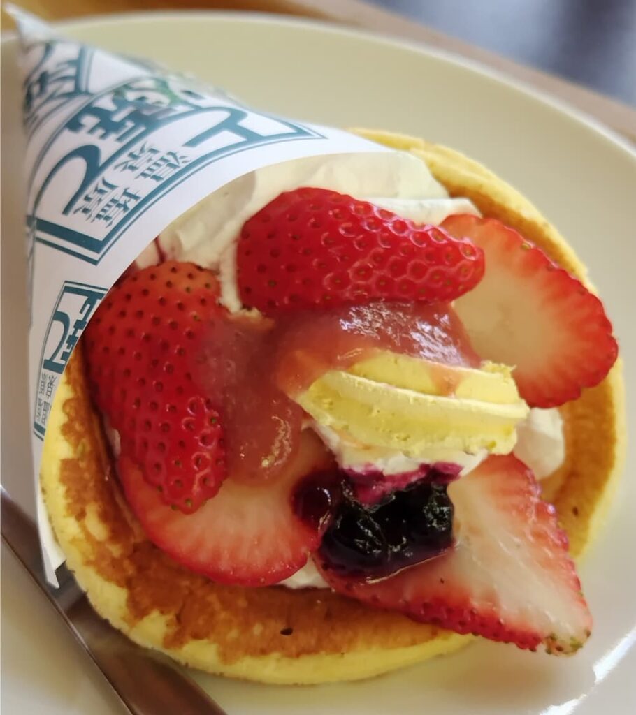 SUZUの森cafeの「苺たっぷりヨーグルトとて」
